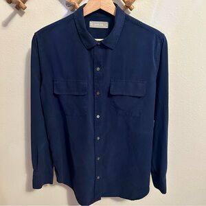 Everlane Washable Silk Relaxed Shirt in Navy Blue size 8 100% silk twill utility